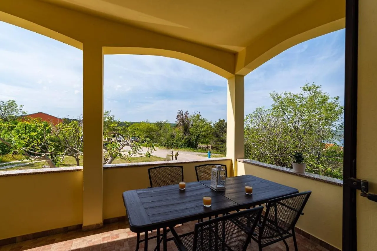 Apartment Mari Novigrad  Novigrad (Dalmatia)