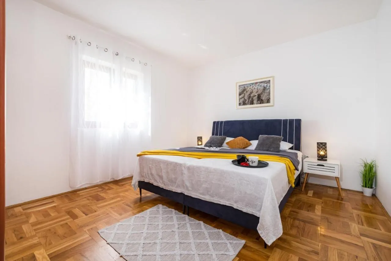 Apartment Mari Novigrad  0*, Novigrad (Dalmatia) Kroatien